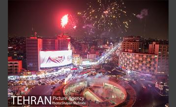 نورافشانی میدان ولیعصر(عج) به مناسبت روز مادر 9