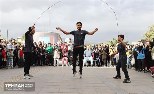 آغاز قهرمان شهر 3 در منطقه 11 40