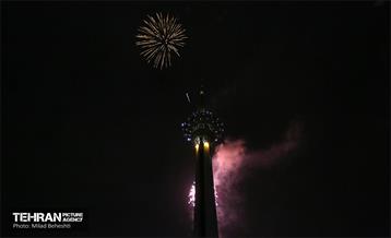 نور افشانی پایتخت از فراز برج میلاد 3