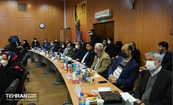 نشست هم اندیشی شهردار تهران با نخبگان منطقه 22