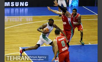 دیدار تیم های بسکتبال مهرام تهران و ذوب آهن 13