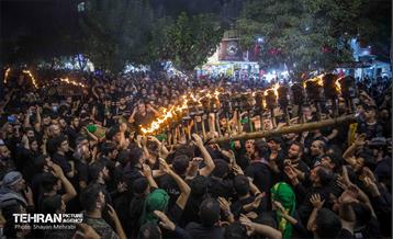 آئین سنتی مشعل گردانی 15