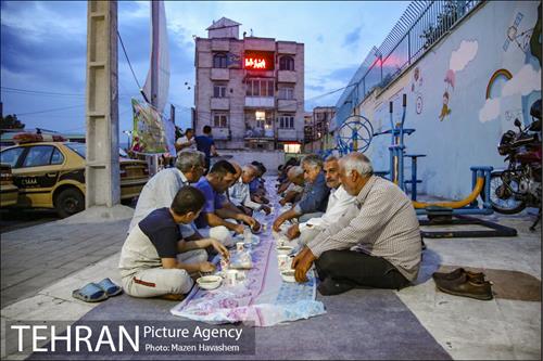 افطاری ساده تاکسی رانی در پایانه سازمان آب 14