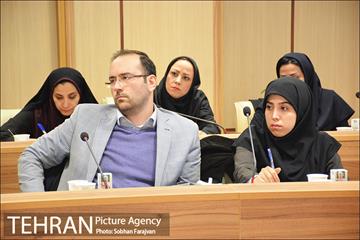 نشست هم اندیشی با مدیران روابط عمومی مناطق 22 گانه 7