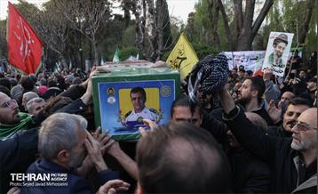 مراسم تشییع «علی لاریجانی»، «غلامرضا سلیمانی» و قهرمانان «ناو دنا» 12