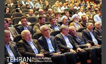 بزرگداشت شهیدان و نکوداشت ایثارگران پایتخت با حضور شهردار تهران 8