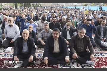 نماز عید سعید فطر در حرم حضرت عبدالعظیم حسنی (ع) 30