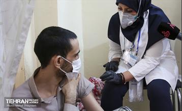 طرح واکسیناسیون سیار شهری علیه کرونا در منطقه 7