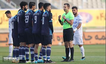 دیدار تیم‌های فوتبال پیکان و استقلال 20