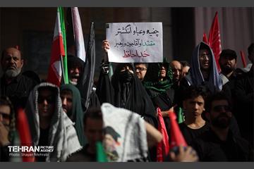 اقامه نماز بر پیکر آقای شهید ایران - 3 18