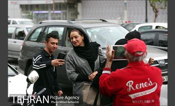 سیل مهربانی در سینما آزادی 24