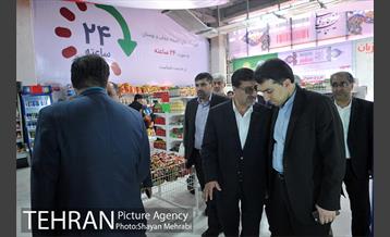 بازدید حسینی مکارم سرپرست شهرداری تهران ار نمایشگاه کتاب 30