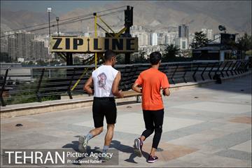 ثبت رکورد پله نوردی در برج میلاد 5