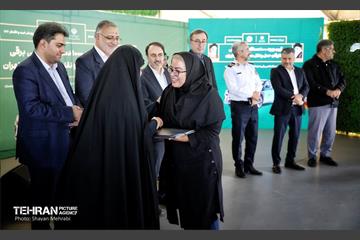 آیین ورود ۱۰۰۰ دستگاه تاکسی برقی به ناوگان حمل و نقل عمومی شهر تهران 17