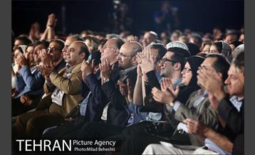 کنسرت شهرام و حافظ ناظری در محوطه باز برج میلاد‎ 13