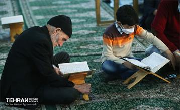 جزءخوانی قرآن کریم در حرم عبدالعظیم حسنی(ع) 13