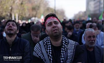 اجتماع مردم تهران در پی شهادت رهبر انقلاب - 1 21