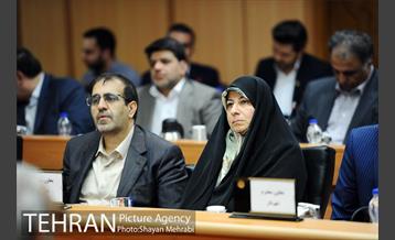 شوراى معاونین شهردار، شهرداران مناطق، مدیران عامل سازمان ها، شرکت ها و موسسات شهردارى تهران 23