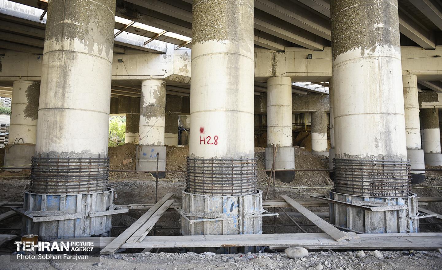 پروژه مقاوم‌سازی پل تقاطع بزرگراه همت و رودخانه کن 4