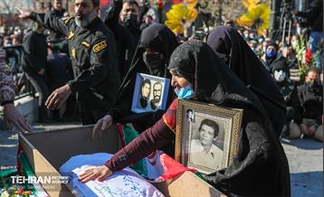 مراسم تشییع پیکر دو شهید گمنام دفاع مقدس در منطقه 11