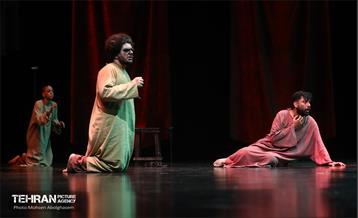 نمایش آئینی مذهبی «در انتظار...» 33