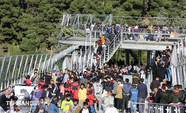استقبال مسافران از ویژه برنامه های نوروزی منطقه فرهنگی گردشگری عباس آیاد 9