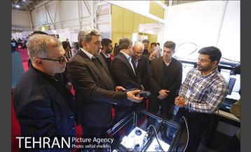 بازدید شهردار از بیستمین نمایشگاه دستاوردهای پژوهش، فناوری و فن بازار 26