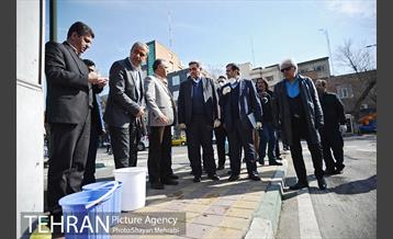 بازدید شهردار تهران از عملیات ضد عفونی کردن اتوبوس های شهری 8