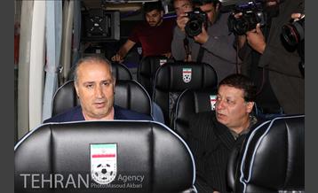 رونمایی از اتوبوس تیم ملی با طرح یوزپلنگ