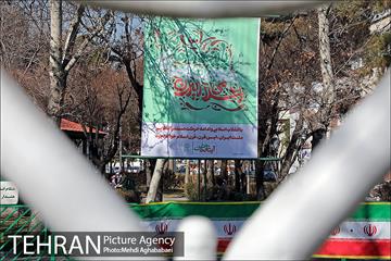 آذین بندی معابر منطقه 8 به مناسبت دهه فجر 10