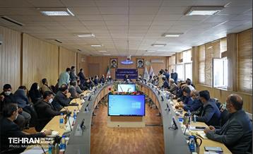 بازدید شهردار تهران از شرکت واحد اتوبوسرانی تهران 12