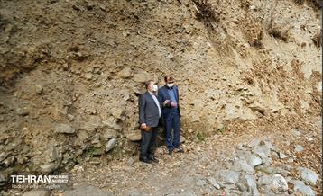 بازدید شهرداران منطقه 2 و 5 از دره فرحزاد