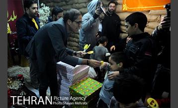 برنامه شب یلدا همراه شهردار تهران در موسسه خیریه بهشت امام رضا(ع) 18