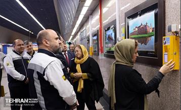 افتتاح نمایشگاه عکس رومانی در ایستگاه مترو تجریش 15