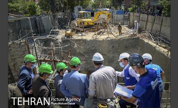 بازدید معاون فنی عمرانی از پروژه های منطقه 12