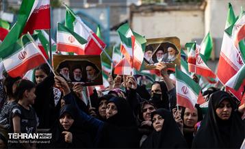 حضور رئیس جمهور در جمع مردم جنوب غرب تهران 13