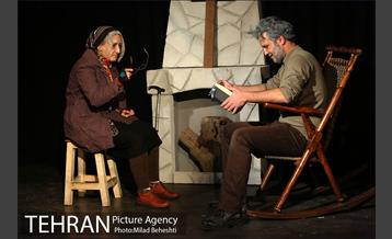 نمایش جمجمه ای در کانه مارا‎ 1