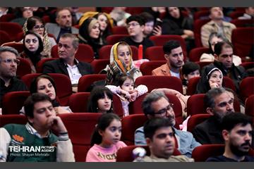 آیین تجلیل از همکاران شرکت خودرو سرویس شهر 47