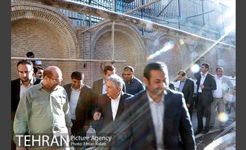 بازدید شهردار تهران از روند بازسازی و مرمت خانه باغ اتحادیه 24
