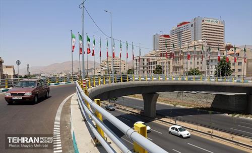 بهره‌برداری از تقاطع غیرهمسطح بزرگراه همت و اشرفی اصفهانی 23