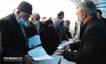 نمازگزاران جمعه پای «میز خدمت شهرداری تهران» 14