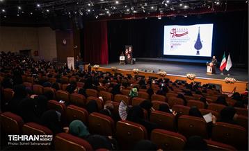 آیین تجلیل از زنان پرچمدار جهاد و خدمت