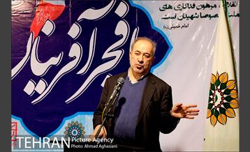 تجلیل از خانواده پنج شهید انقلاب اسلامی 5