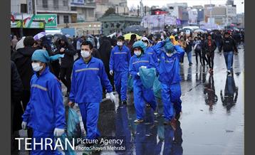 خدمات شهرداری تهران در پایان راهپیمایی یوم الله 22 بهمن 12