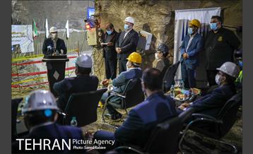 ورود ماشین حفار تونل به ایستگاه میدان حضرت عبدالعظیم الحسنی(ع) در خط 6 مترو 14