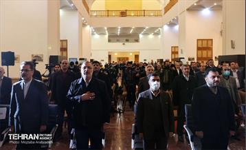 آیین رونمایی از موتورسیکلت‌های برقی شبکه پست 1