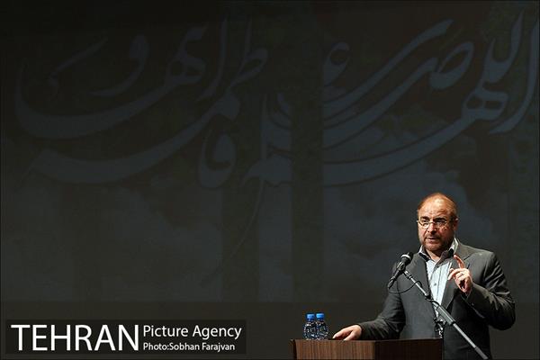 همایش تجلیل از بانوان فعال محلات 10