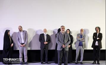 مراسم تقدیر از بازیگر فیلم «سرزمین فرشته‌ها» 12