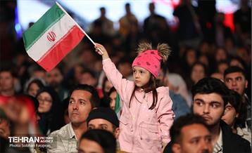 رویداد «شب ایران» در میدان انقلاب اسلامی 34