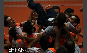 دیدار تیم های والیبال سایپا تهران و صالحین ورامین